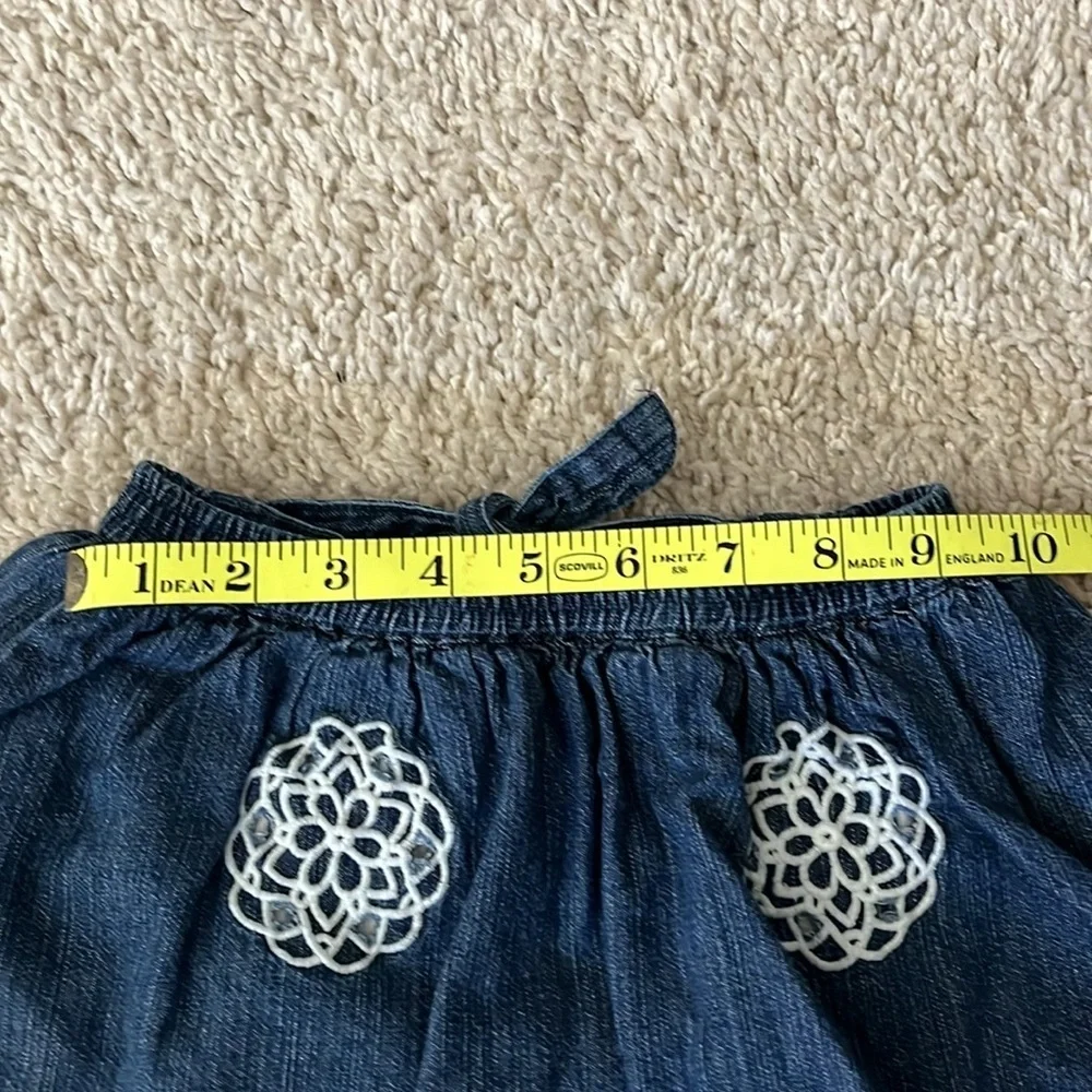 Children’s Place 3T denim skirt with white appliqués. Lined w/built in underwear